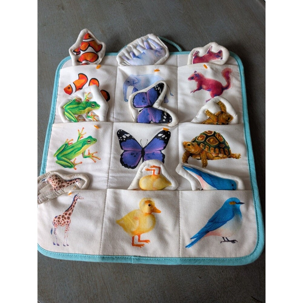 Lovevery Quilted Critter Pockets Wall Hanging & Animals - Full Set / EUC